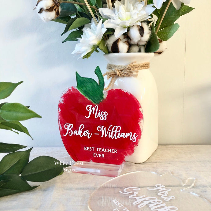 Personalised apple plaque. Perfect Teachers gift!